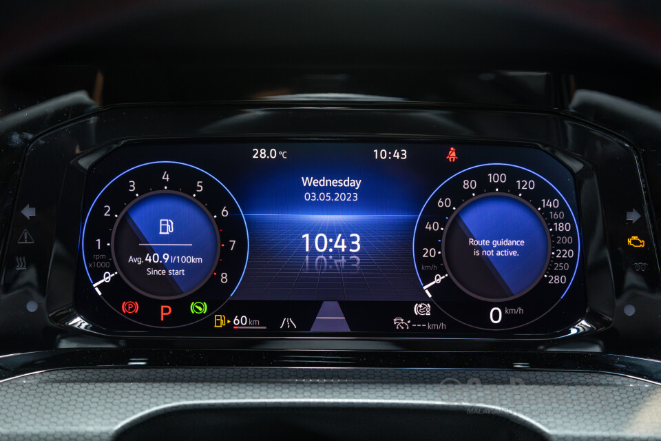 Volkswagen Golf GTI Mk8 (2022) Interior