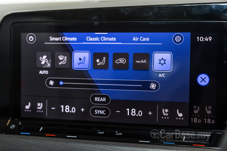 Volkswagen Golf GTI Mk8 (2022) Interior