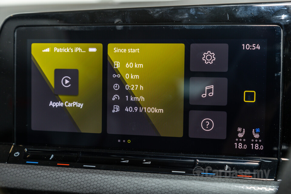 Volkswagen Golf GTI Mk8 (2022) Interior