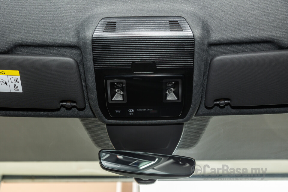Volkswagen Golf GTI Mk8 (2022) Interior