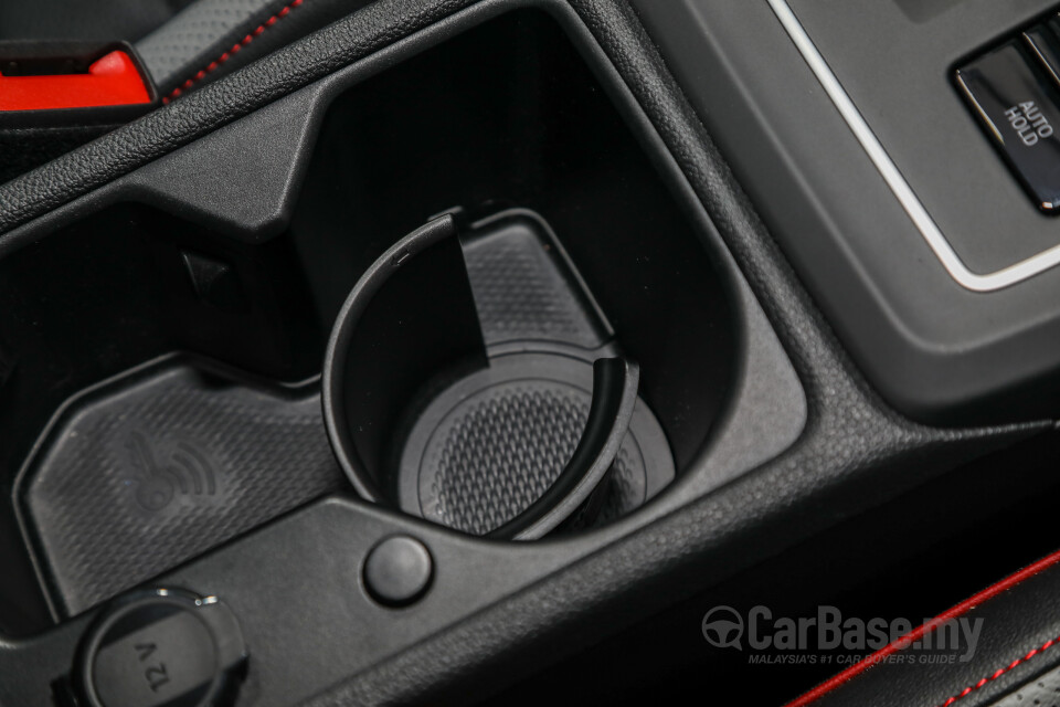 Volkswagen Golf GTI Mk8 (2022) Interior