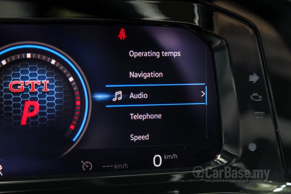 Volkswagen Golf GTI Mk8 (2022) Interior