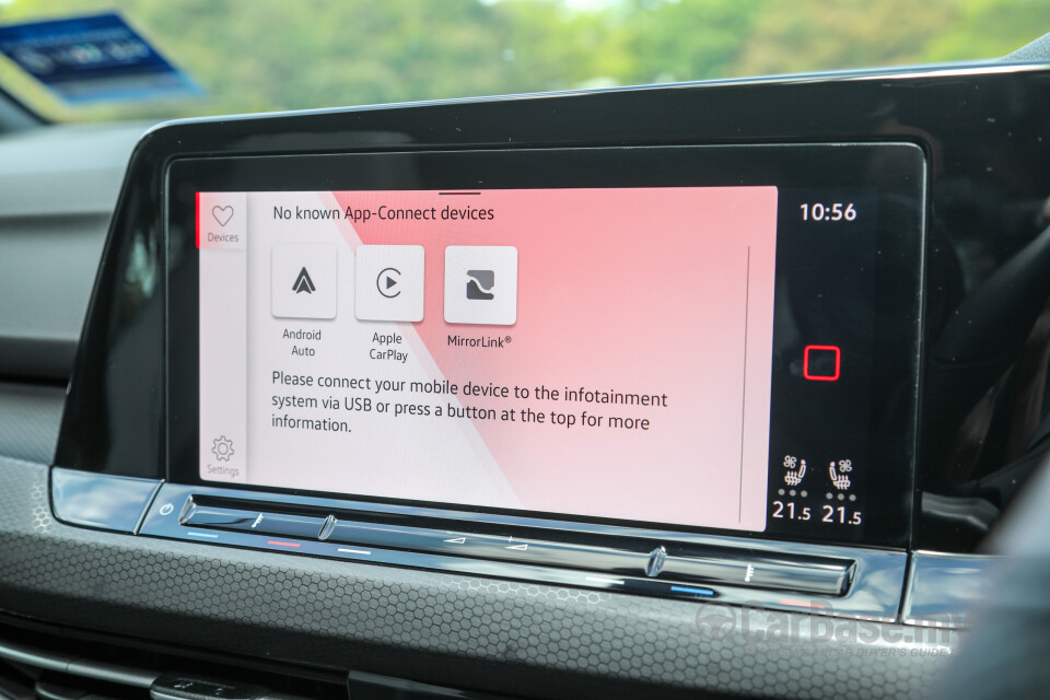 Volkswagen Golf GTI Mk8 (2022) Interior