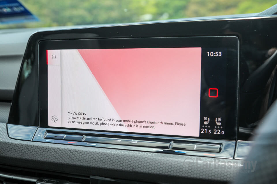 Volkswagen Golf GTI Mk8 (2022) Interior