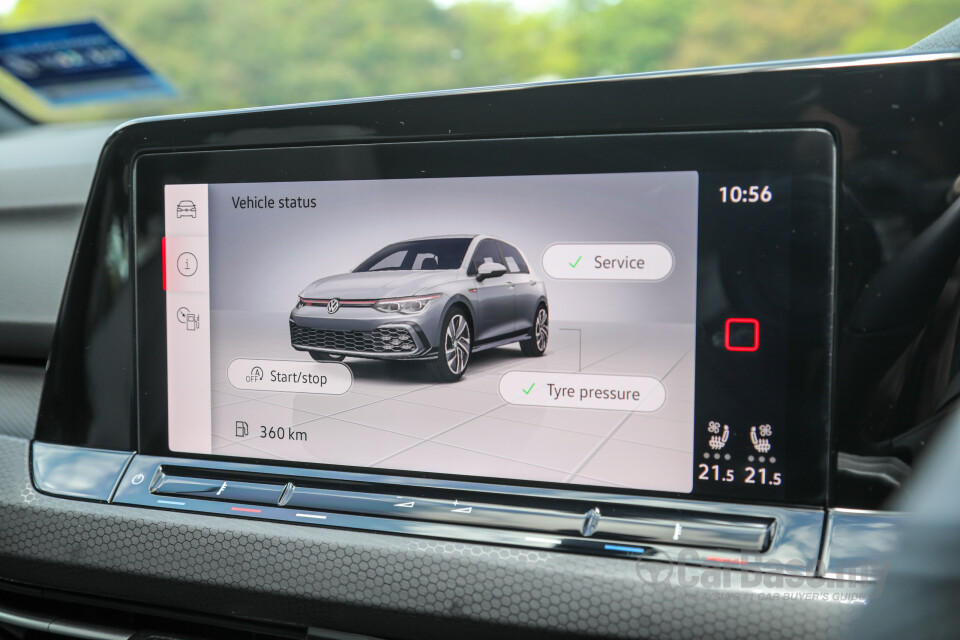Volkswagen Golf GTI Mk8 (2022) Interior