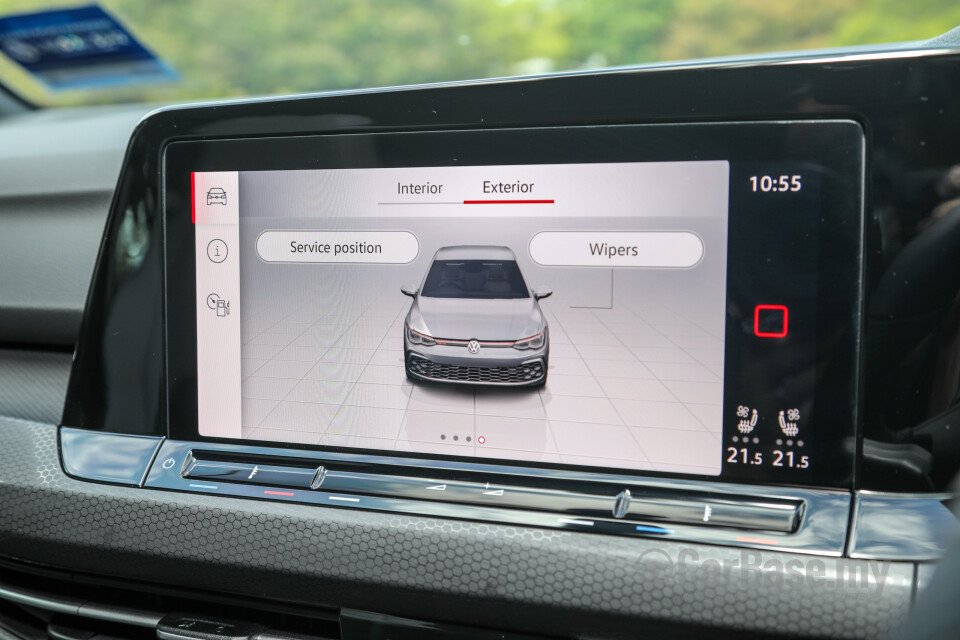 Volkswagen Golf GTI Mk8 (2022) Interior