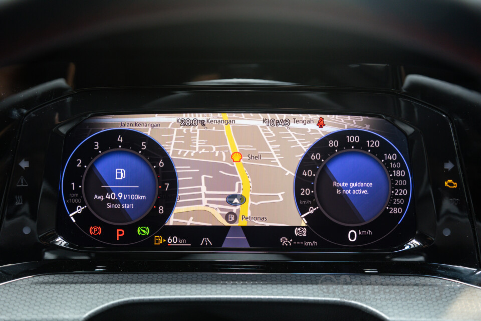 Volkswagen Golf GTI Mk8 (2022) Interior
