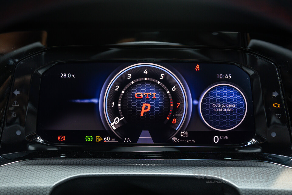 Volkswagen Golf GTI Mk8 (2022) Interior