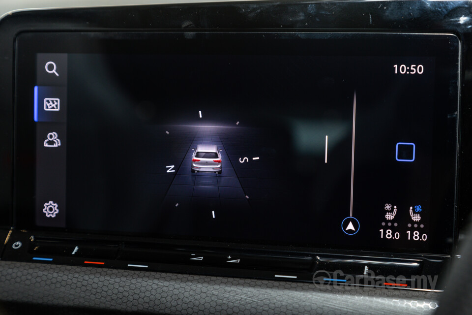Volkswagen Golf GTI Mk8 (2022) Interior