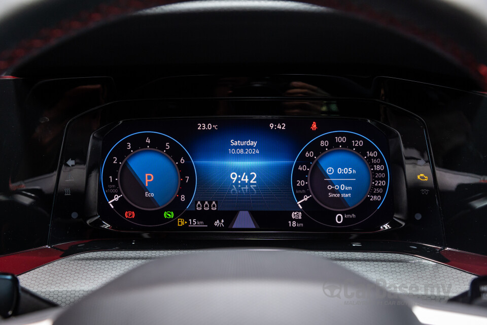 Volkswagen Golf GTI Mk8 (2022) Interior