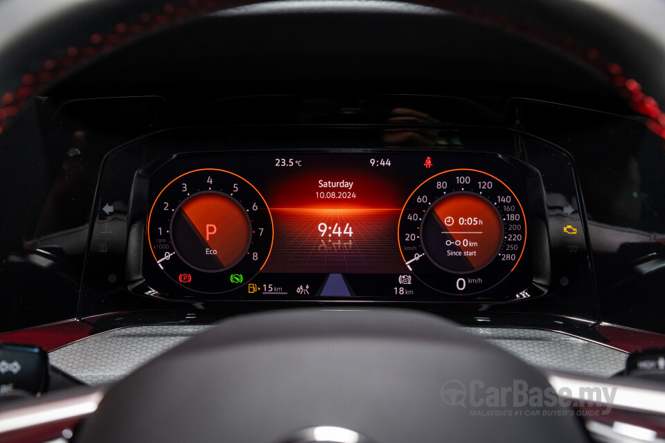 Volkswagen Golf GTI Mk8 (2022) Interior