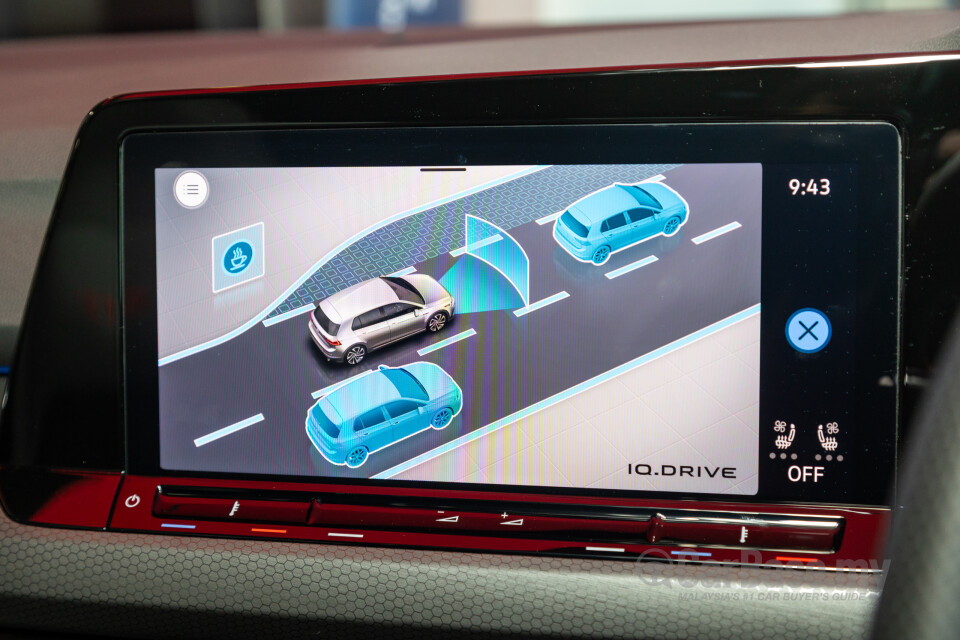 Volkswagen Golf GTI Mk8 (2022) Interior