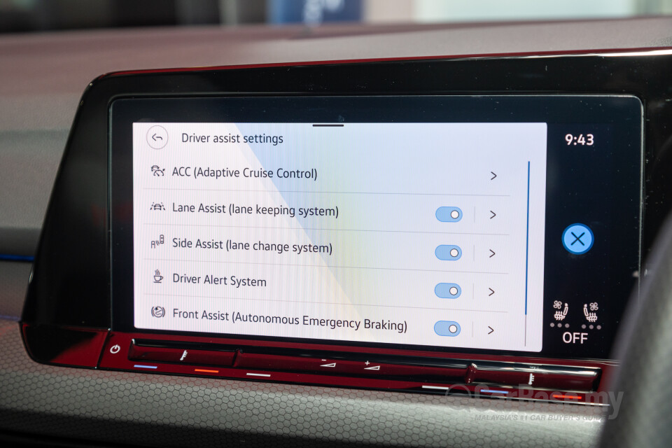 Volkswagen Golf GTI Mk8 (2022) Interior