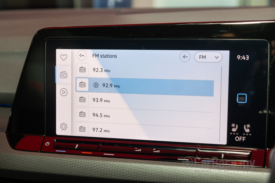 Volkswagen Golf GTI Mk8 (2022) Interior