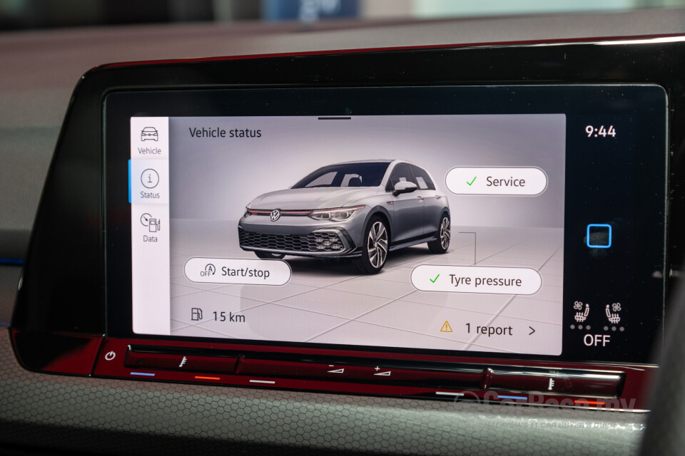 Volkswagen Golf GTI Mk8 (2022) Interior