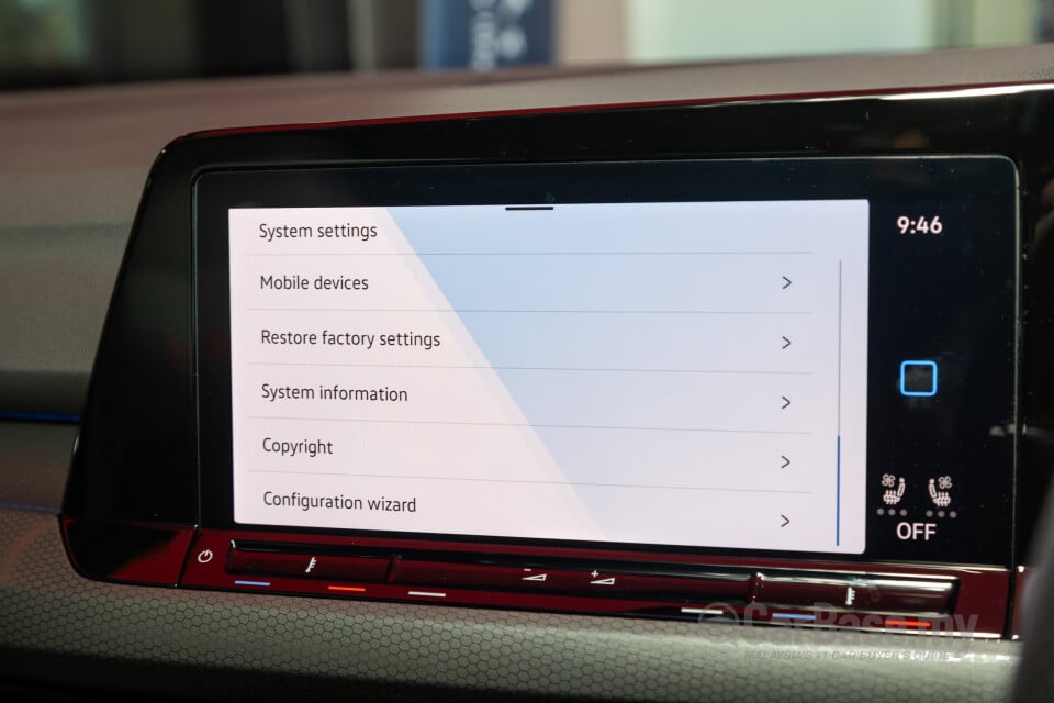 Volkswagen Golf GTI Mk8 (2022) Interior