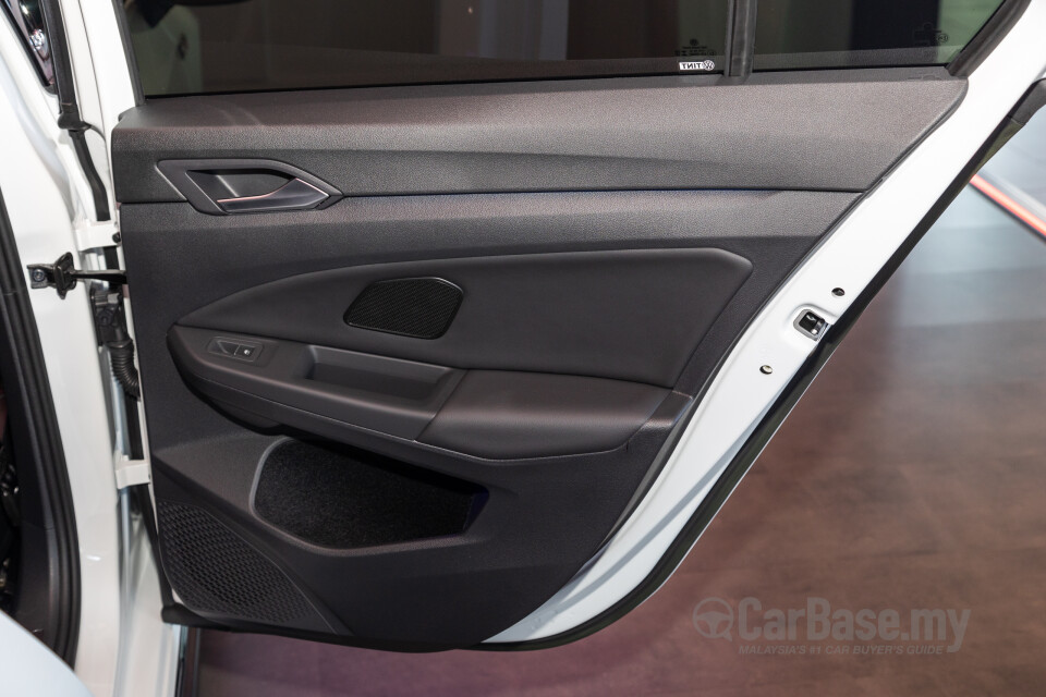 Volkswagen Golf GTI Mk8 (2022) Interior