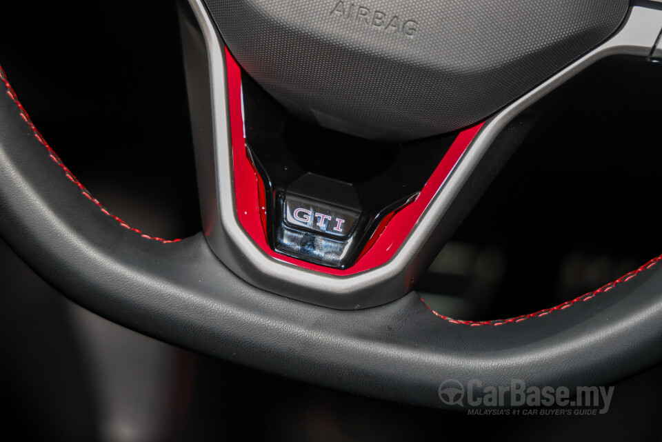 Volkswagen Golf GTI Mk8.5 (2025) Interior