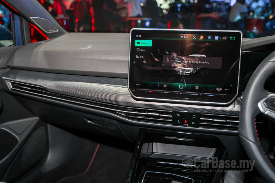 Volkswagen Golf GTI Mk8.5 (2025) Interior
