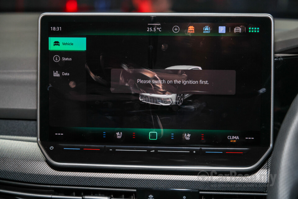 Volkswagen Golf GTI Mk8.5 (2025) Interior