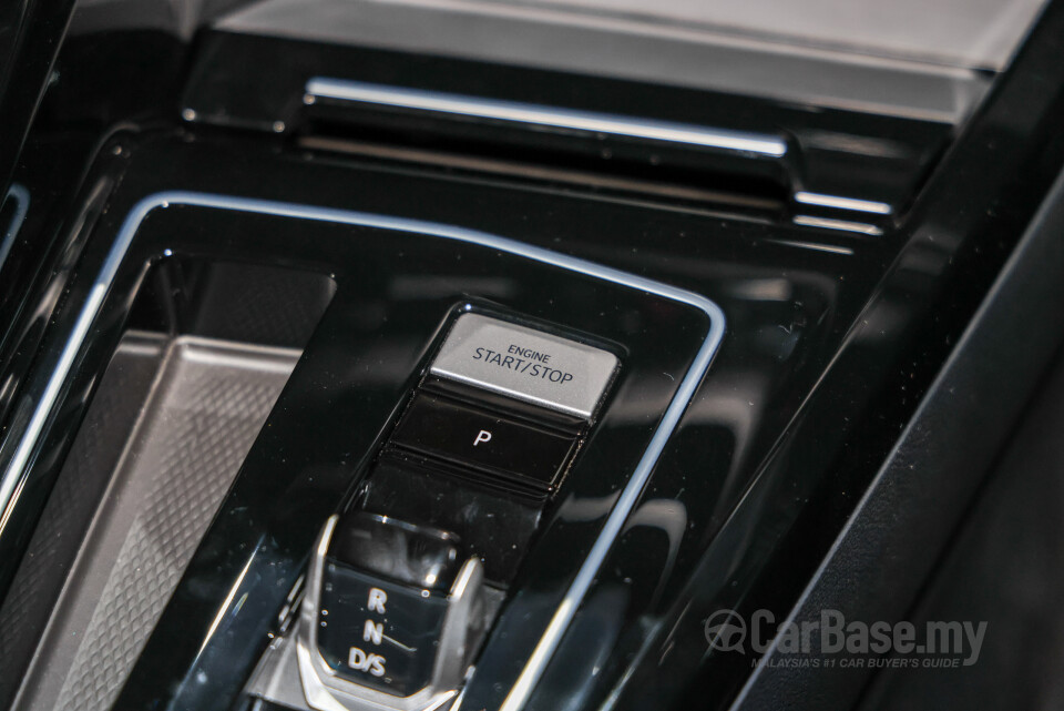 Volkswagen Golf GTI Mk8.5 (2025) Interior