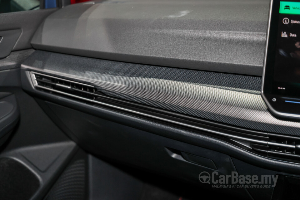 Volkswagen Golf GTI Mk8.5 (2025) Interior