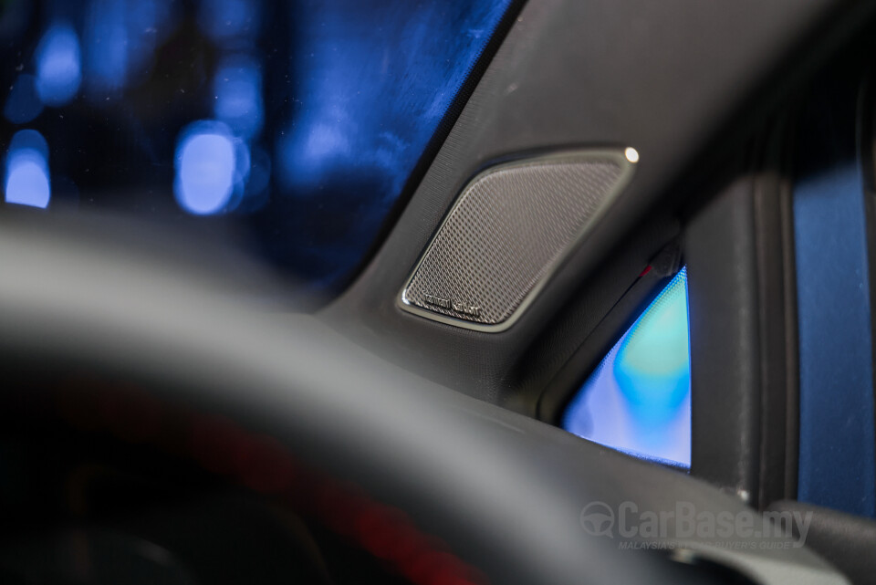 Volkswagen Golf GTI Mk8.5 (2025) Interior