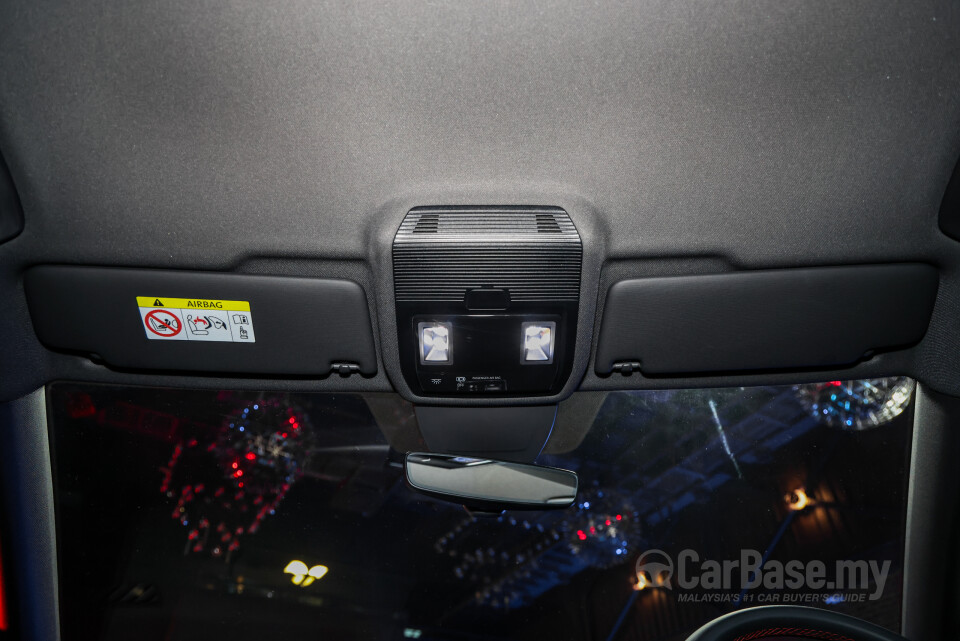Volkswagen Golf GTI Mk8.5 (2025) Interior
