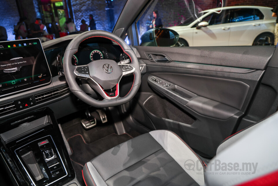 Volkswagen Golf GTI Mk8.5 (2025) Interior