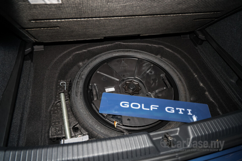 Volkswagen Golf GTI Mk8.5 (2025) Interior