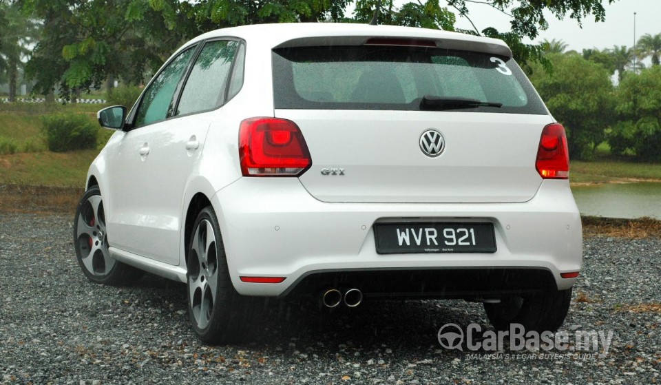 Volkswagen Polo GTI Mk5 (2011) Exterior