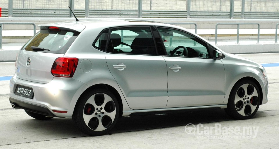 Volkswagen Polo GTI Mk5 (2011) Exterior