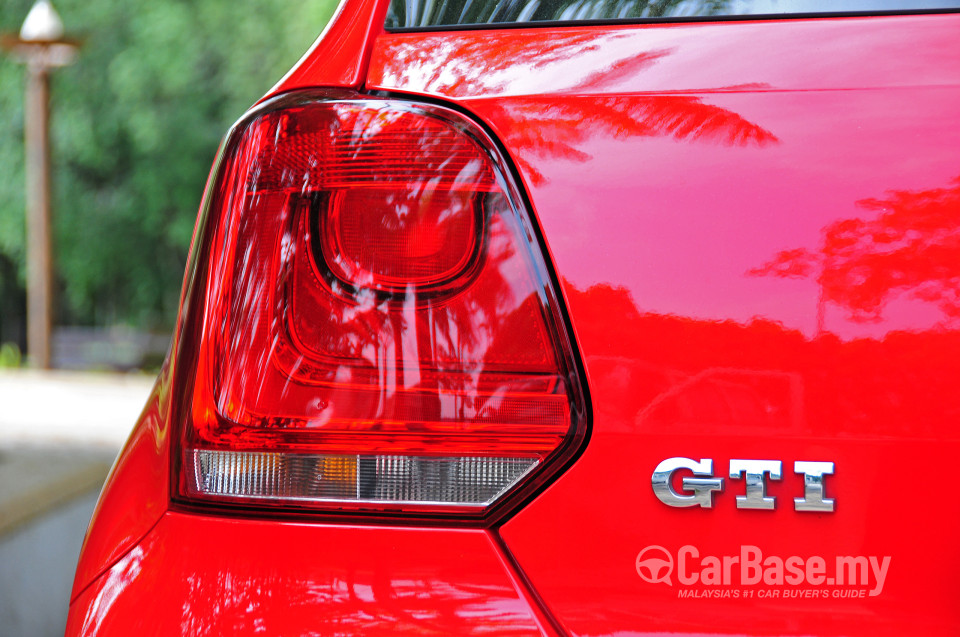 Volkswagen Polo GTI Mk5 (2011) Exterior