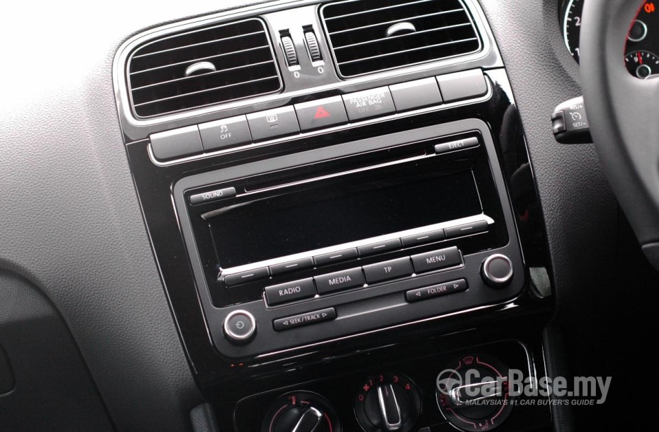 Volkswagen Polo GTI Mk5 (2011) Interior