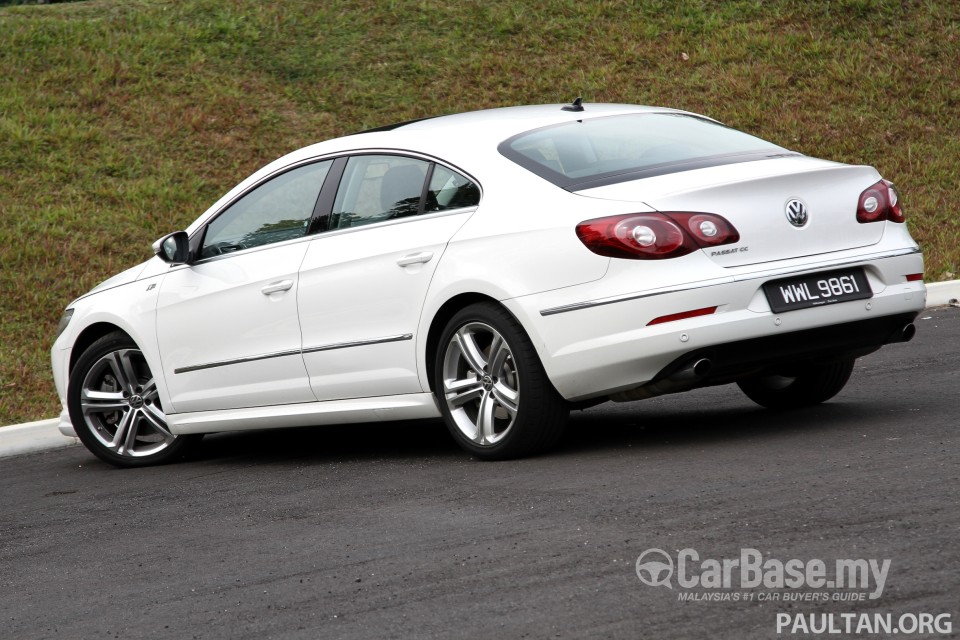 Volkswagen Passat CC R-Line Mk1 (2012) Exterior