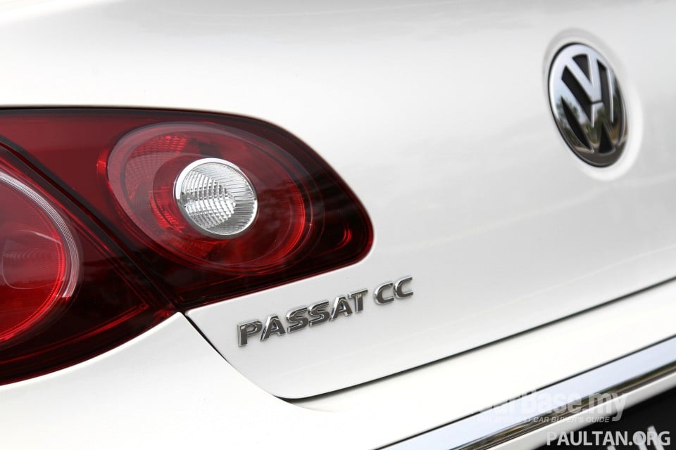 Volkswagen Passat CC R-Line Mk1 (2012) Exterior