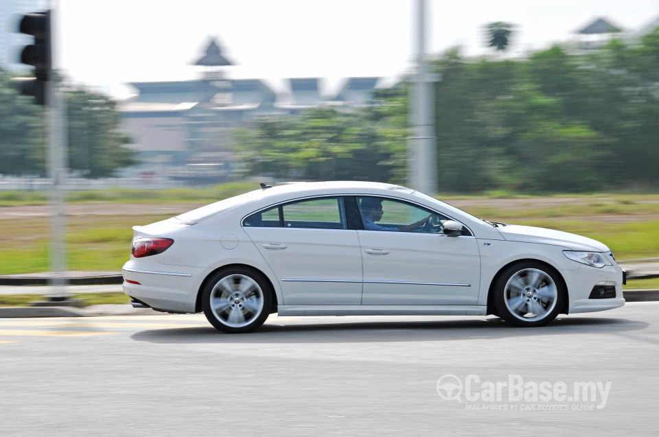 Volkswagen Passat CC R-Line Mk1 (2012) Exterior