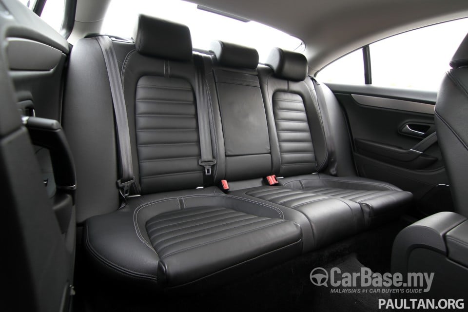 Volkswagen Passat CC R-Line Mk1 (2012) Interior