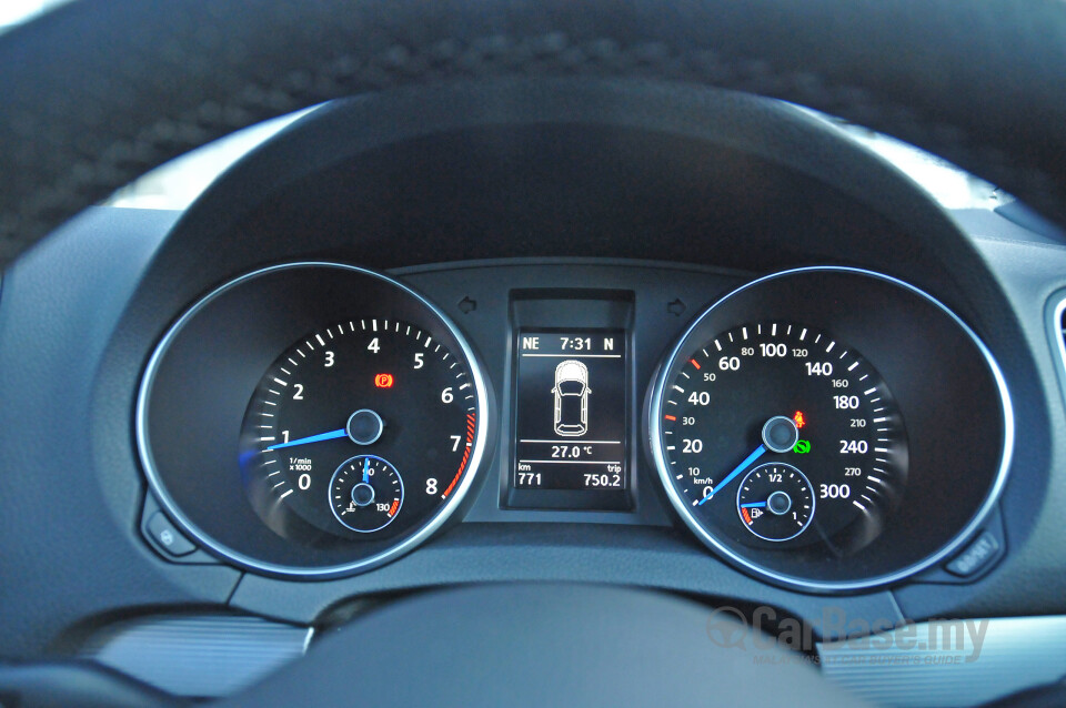 Nissan Almera N17 Facelift (2015) Interior