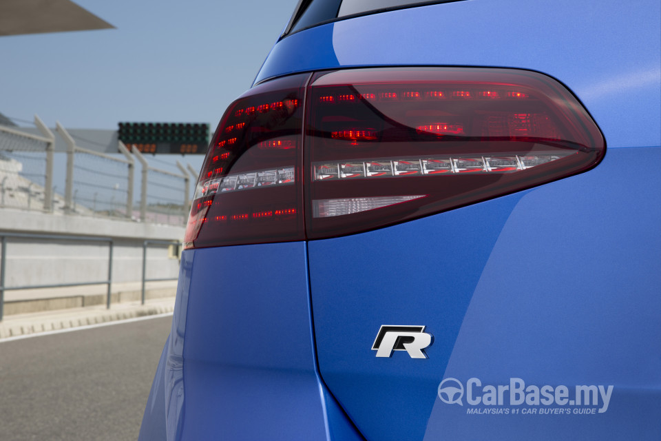 Volkswagen Golf R Mk7 R (2014) Exterior