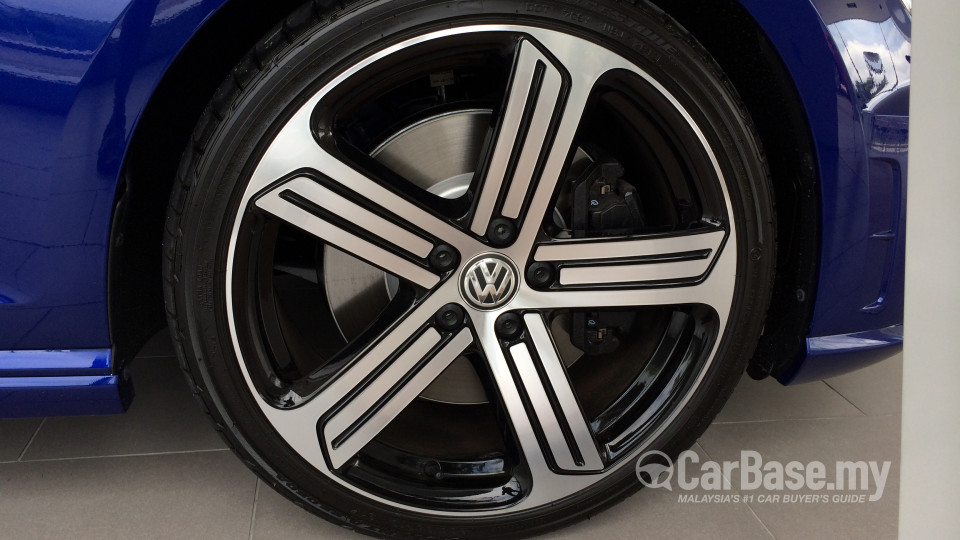 Volkswagen Golf R Mk7 R (2014) Exterior