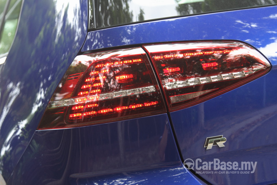 Volkswagen Golf R Mk7 R (2014) Exterior