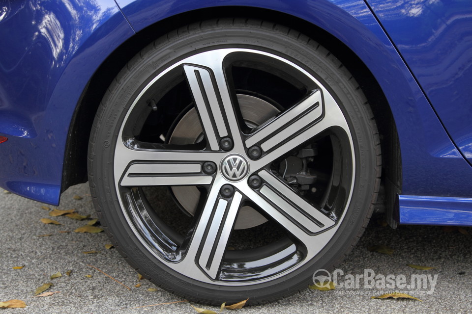 Volkswagen Golf R Mk7 R (2014) Exterior