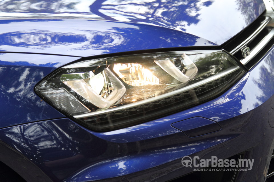 Volkswagen Golf R Mk7 R (2014) Exterior