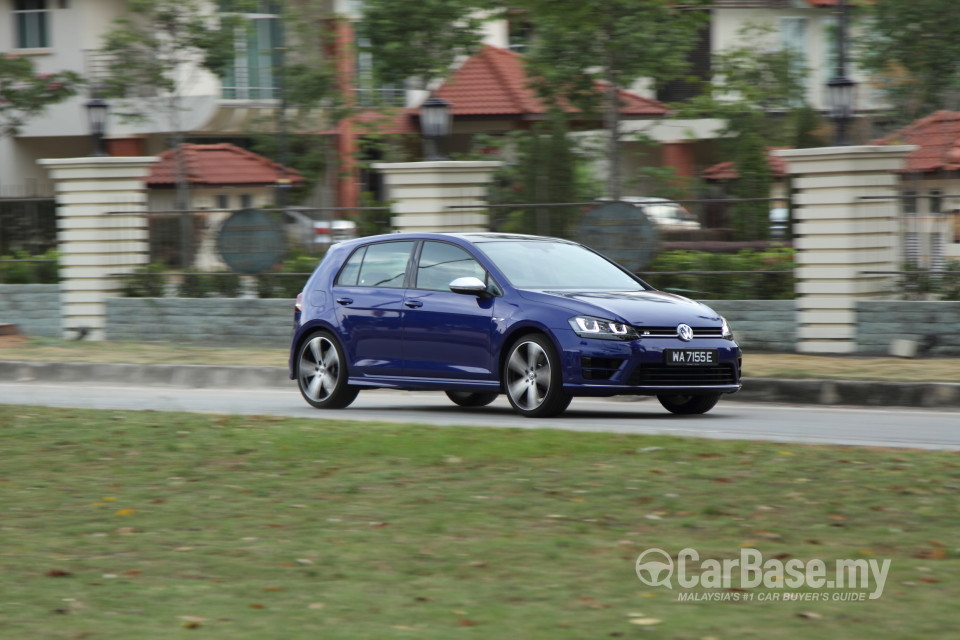 Volkswagen Golf R Mk7 R (2014) Exterior