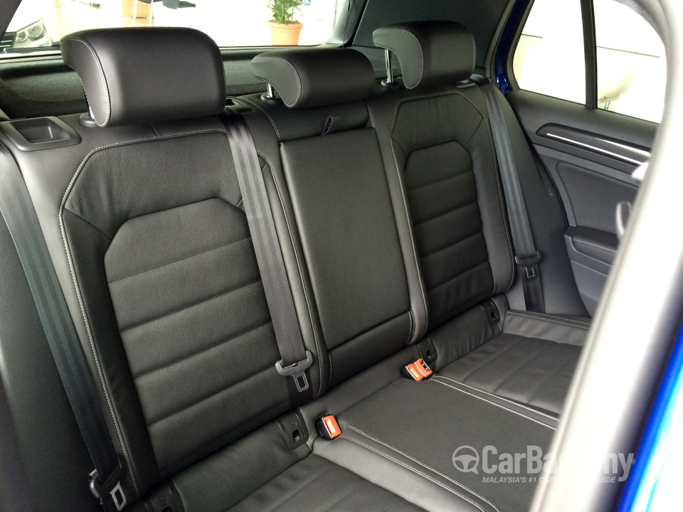 Volkswagen Golf R Mk7 R (2014) Interior