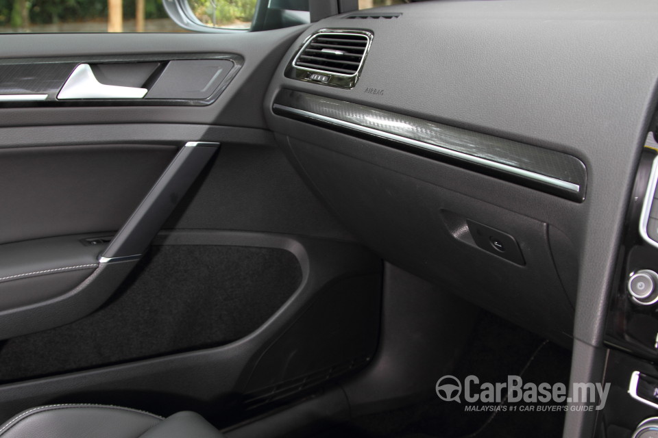 Volkswagen Golf R Mk7 R (2014) Interior