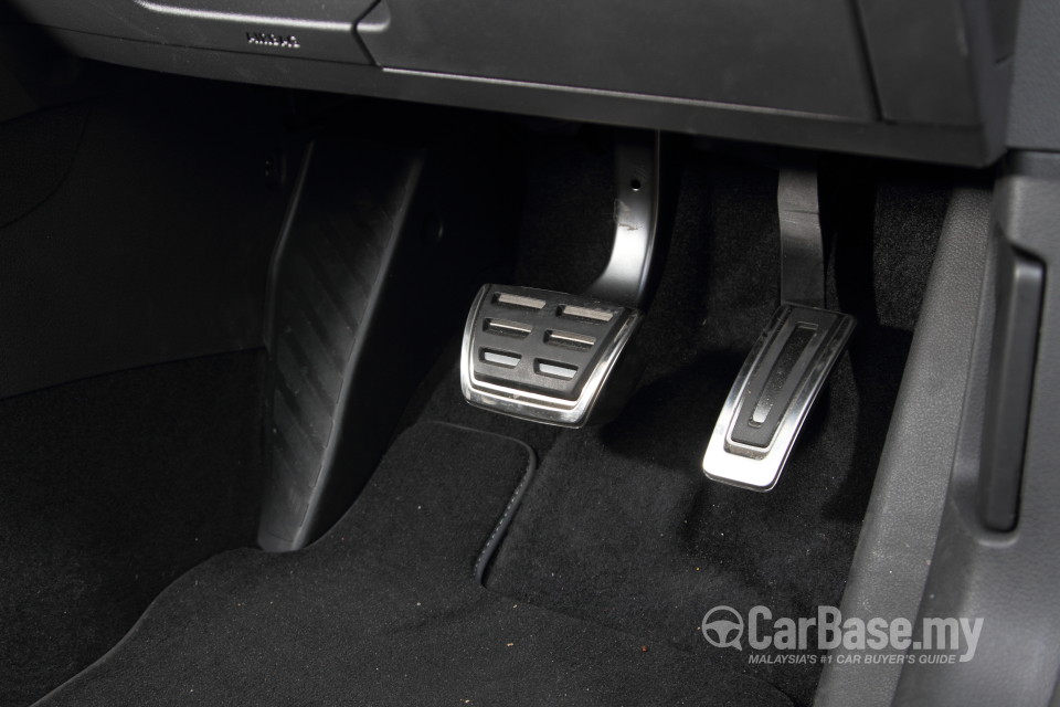 Volkswagen Golf R Mk7 R (2014) Interior