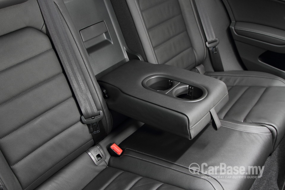 Volkswagen Golf R Mk7 R (2014) Interior