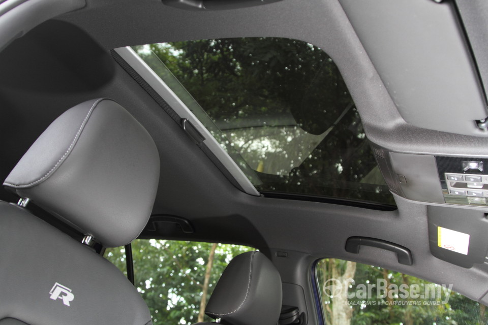 Volkswagen Golf R Mk7 R (2014) Interior
